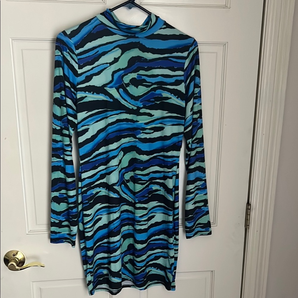 PrettyLittleThing Blue and Black Maxi Dress